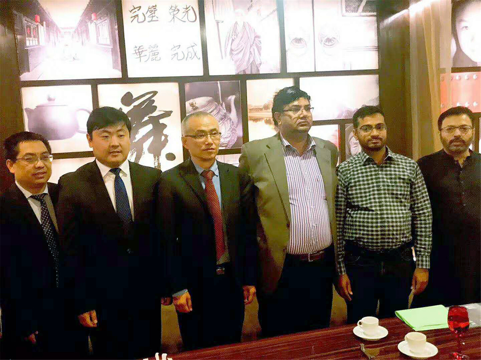 聚力共赢拉斯维加斯游戏3499伊士顿赴巴基斯坦市场拓展顺遂推进，首单签约100台！