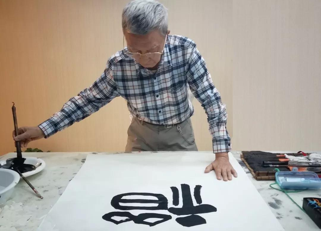 字画各人挥毫泼墨, 古板文化走进拉斯维加斯游戏3499